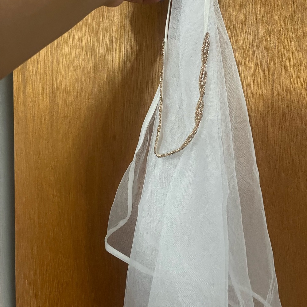 Veil with head band - never worn